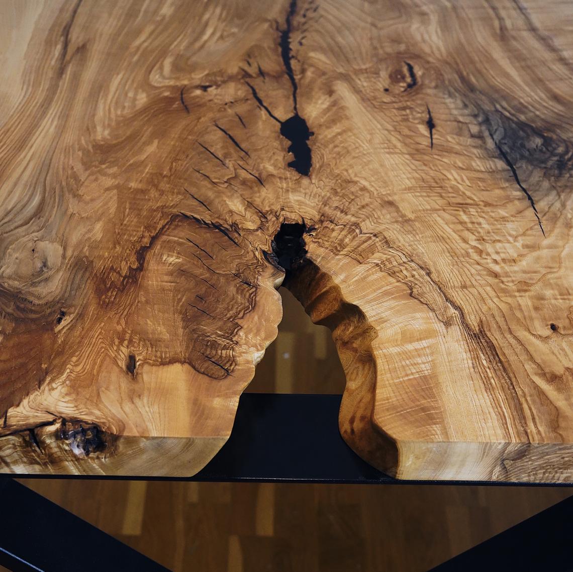 Live edge table